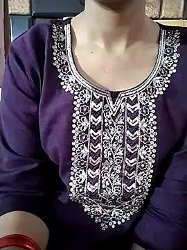 RASHMI SHARMA9 online show from April 4, 2026, 7:48 am