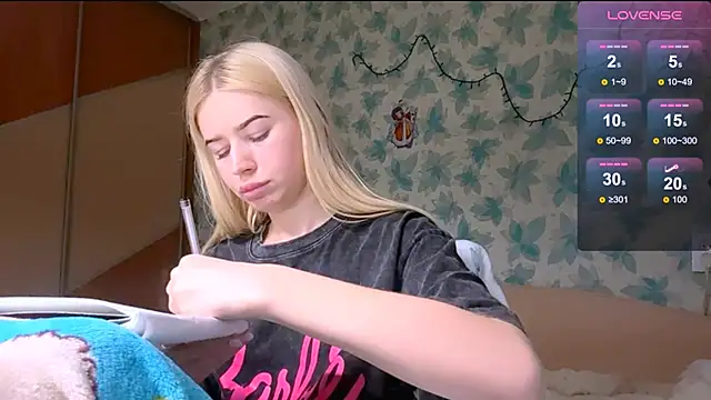 Barbie Blondie online show from April 11, 2026, 3:16 pm