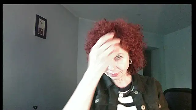 Snapshot of Kelly_Flurr chatting on May 6, 2026, 2:21 pm Kelly Flurr online show from May 6, 2026, 2:21 pm