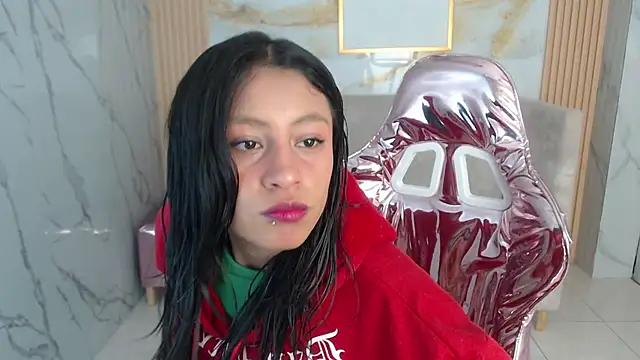 serabella s online show from December 22, 2025, 1:11 pm