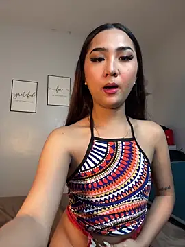 Snapshot of Diannellove chatting on February 17, 2026, 5:54 pm Diannellove online show from February 17, 2026, 5:54 pm