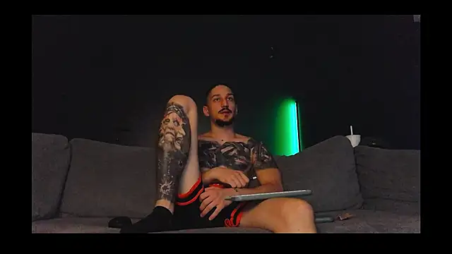 huntingod online show from November 29, 2025, 7:36 pm