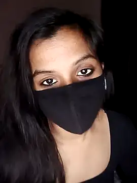 your-Mia07 online show from November 29, 2025, 8:20 pm