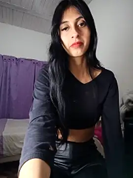 Snapshot of Im_Kloe chatting on January 7, 2026, 2:05 am Im Kloe online show from January 7, 2026, 2:05 am