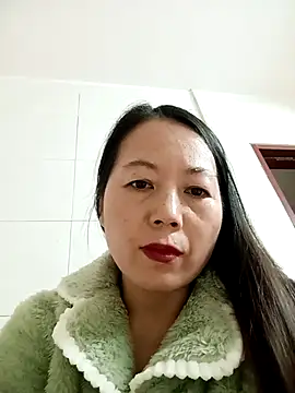 Snapshot of ceecch chatting on November 27, 2025, 3:23 pm ceecch online show from November 27, 2025, 3:23 pm