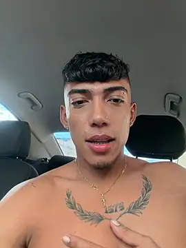 Bryan robayo5 online show from April 17, 2026, 10:12 pm