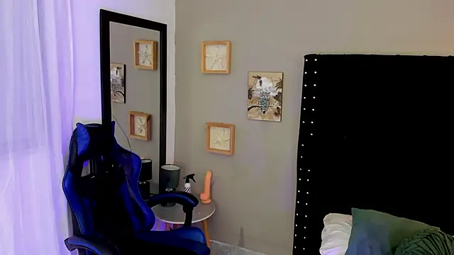 Bryan robayo5 online show from February 16, 2026, 12:04 pm