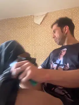 Snapshot of dura87 chatting on September 25, 2025, 8:42 am dura87 online show from September 25, 2025, 8:42 am