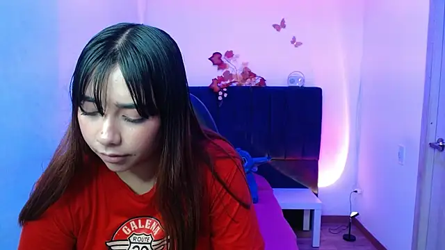 Snapshot of CherryBloom__ chatting on December 17, 2025, 11:21 pm CherryBloom online show from December 17, 2025, 11:21 pm