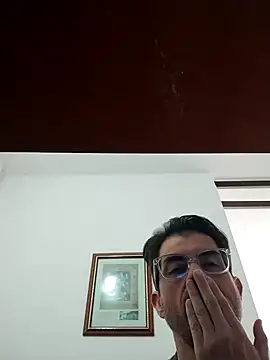 Fuegosutil online show from January 10, 2026, 6:36 pm