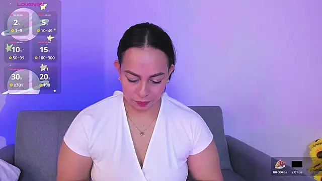 Snapshot of jimena_chic1 chatting on February 4, 2026, 7:42 pm jimena chic1 online show from February 4, 2026, 7:42 pm