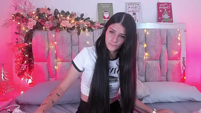 ZafiraNavarro online show from December 18, 2025, 12:49 am