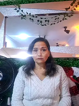 Alexa Murphy  online show from November 28, 2025, 1:22 pm