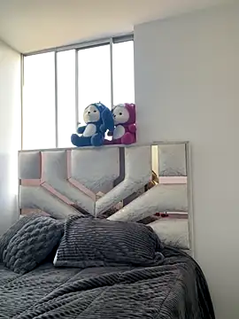 Snapshot of RedFox_Golden chatting on November 27, 2025, 11:10 am RedFox Golden online show from November 27, 2025, 11:10 am