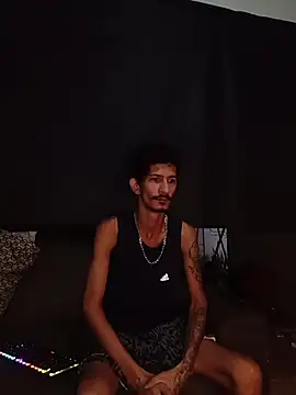 Snapshot of theyllorwillian chatting on May 11, 2026, 10:49 am theyllorwillian online show from May 11, 2026, 10:49 am