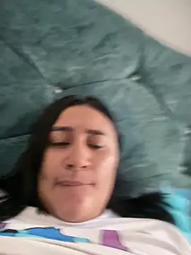 Snapshot of -Nala chatting on December 1, 2025, 5:25 pm -Nala online show from December 1, 2025, 5:25 pm