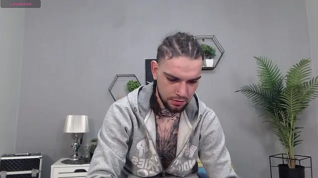 KaneHunter online show from April 17, 2026, 6:55 pm