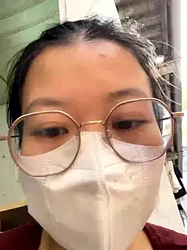 rose2111 online show from January 19, 2026, 2:26 am