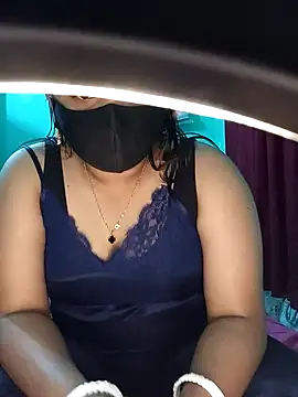 Snapshot of priya2098 chatting on February 5, 2026, 1:18 pm priya2098 online show from February 5, 2026, 1:18 pm