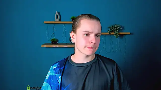 leo void online show from December 16, 2025, 8:02 pm