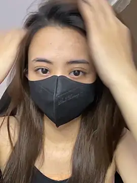 Lunamoon68 online show from April 11, 2026, 4:09 am