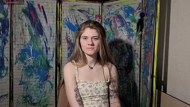 Adell Love online show from April 16, 2026, 9:39 pm