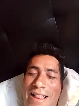 Snapshot of zeusdiosd chatting on December 18, 2025, 1:04 pm zeusdiosd online show from December 18, 2025, 1:04 pm