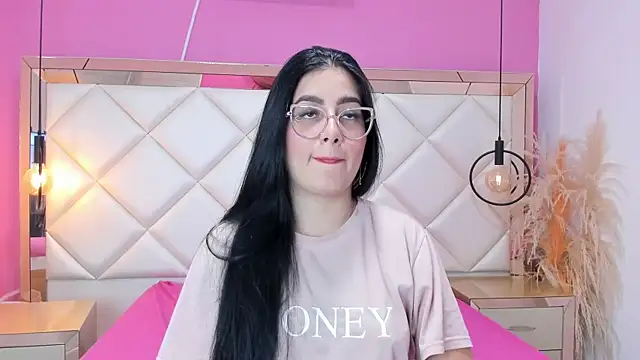 GabyJhons online show from December 15, 2025, 2:56 pm