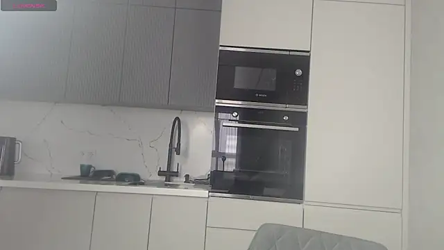 Snapshot of Miss_KissKiss7 chatting on February 11, 2026, 6:02 am Miss KissKiss7 online show from February 11, 2026, 6:02 am