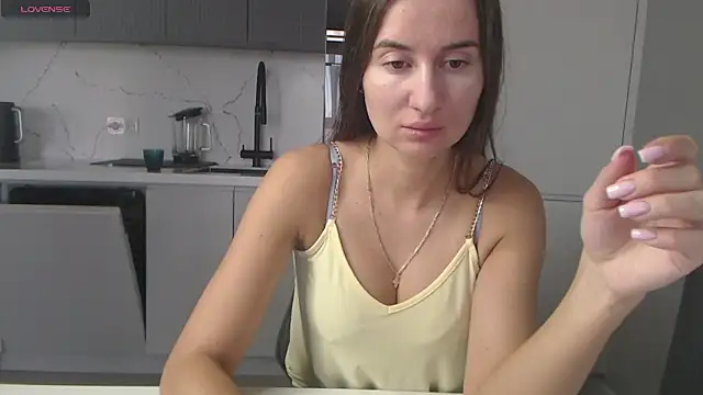 Snapshot of Miss_KissKiss7 chatting on February 16, 2026, 5:28 am Miss KissKiss7 online show from February 16, 2026, 5:28 am