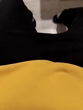 Snapshot of erdestruttor18 chatting on November 26, 2025, 3:56 pm erdestruttor18 online show from November 26, 2025, 3:56 pm