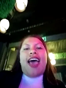 daphne-glow online show from November 29, 2025, 1:28 am