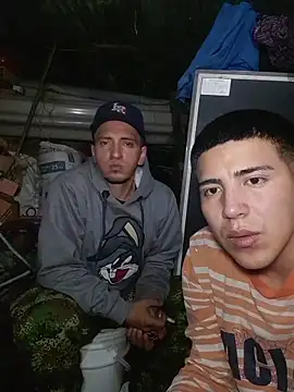 Snapshot of FlACc23 chatting on November 29, 2025, 10:21 pm FlACc23 online show from November 29, 2025, 10:21 pm