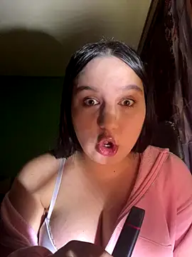 SweetLipssss online show from December 22, 2025, 8:42 pm