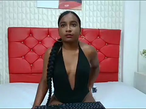 Apriil Sweett online show from December 16, 2025, 1:26 pm