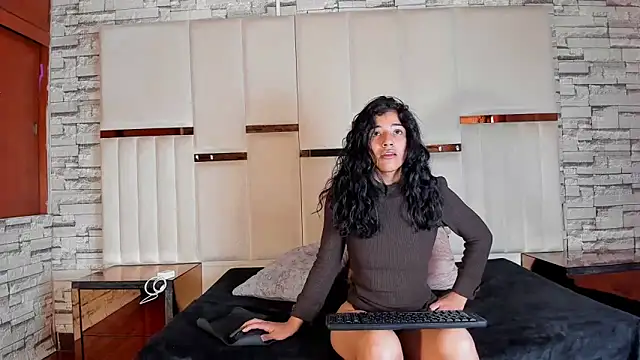 peachrouge online show from May 19, 2026, 4:47 pm