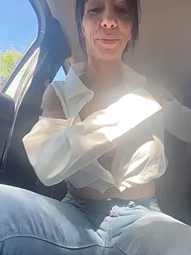 Soniaxxx31 online show from April 17, 2026, 12:19 pm