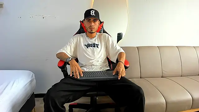 MatthewCullen online show from December 20, 2025, 7:28 pm