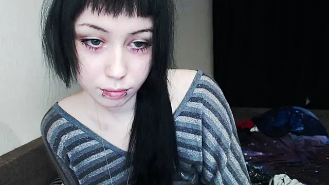 Lucyy666 online show from December 4, 2025, 3:27 am
