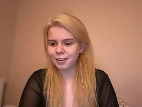 alexisbloom222 online show from December 20, 2025, 4:48 am