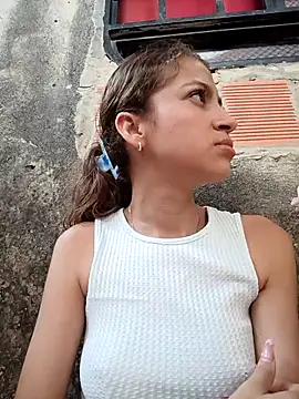 Vanneskk online show from March 18, 2026, 7:37 pm