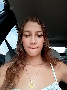 Vanneskk online show from April 1, 2026, 7:55 pm