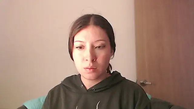 Snapshot of -Ivonny- chatting on November 26, 2025, 8:31 pm -Ivonny- online show from November 26, 2025, 8:31 pm