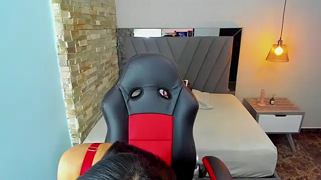 Snapshot of BRIAGALVIN4 chatting on December 2, 2025, 7:37 pm BRIAGALVIN4 online show from December 2, 2025, 7:37 pm