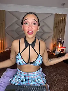 coraline vera online show from March 19, 2026, 7:36 pm