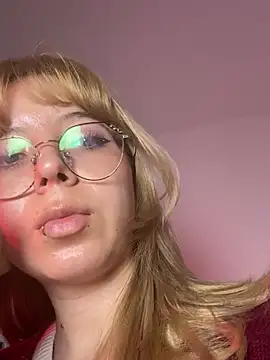 Snapshot of kattyhards chatting on January 14, 2026, 10:13 pm kattyhards online show from January 14, 2026, 10:13 pm