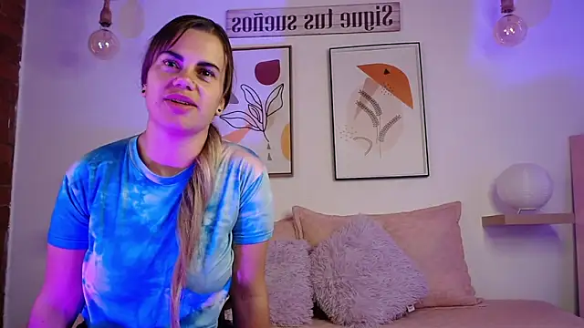 yeimi eclipse online show from November 27, 2025, 4:13 am