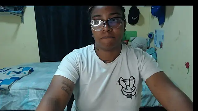 lia Hazbun online show from December 23, 2025, 1:05 am