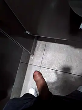 cristian112090 online show from January 11, 2026, 3:02 am