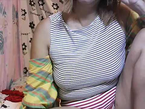 Snapshot of QueenGanda_Palangga chatting on February 5, 2026, 10:38 pm QueenGanda Palangga online show from February 5, 2026, 10:38 pm